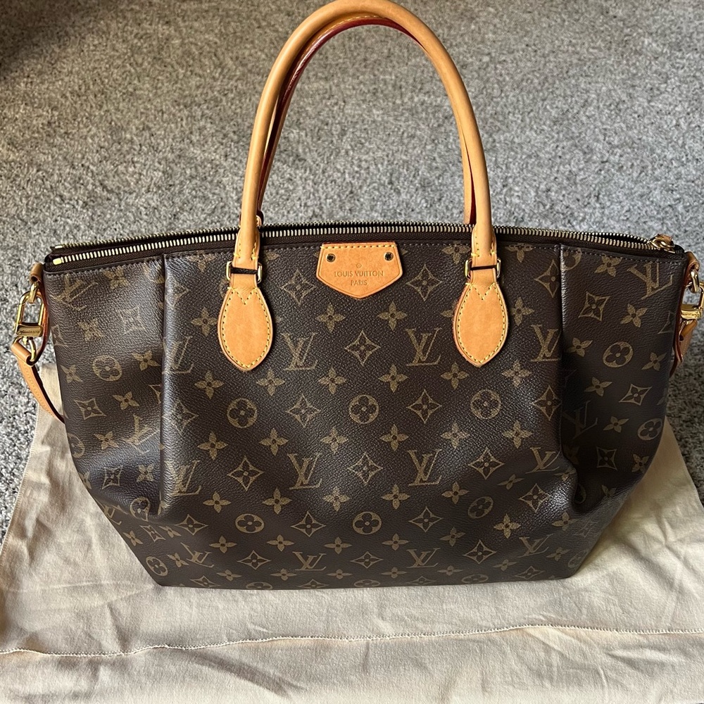 Authentic Louis Vuitton Turenne MM 2 way shoulder bag